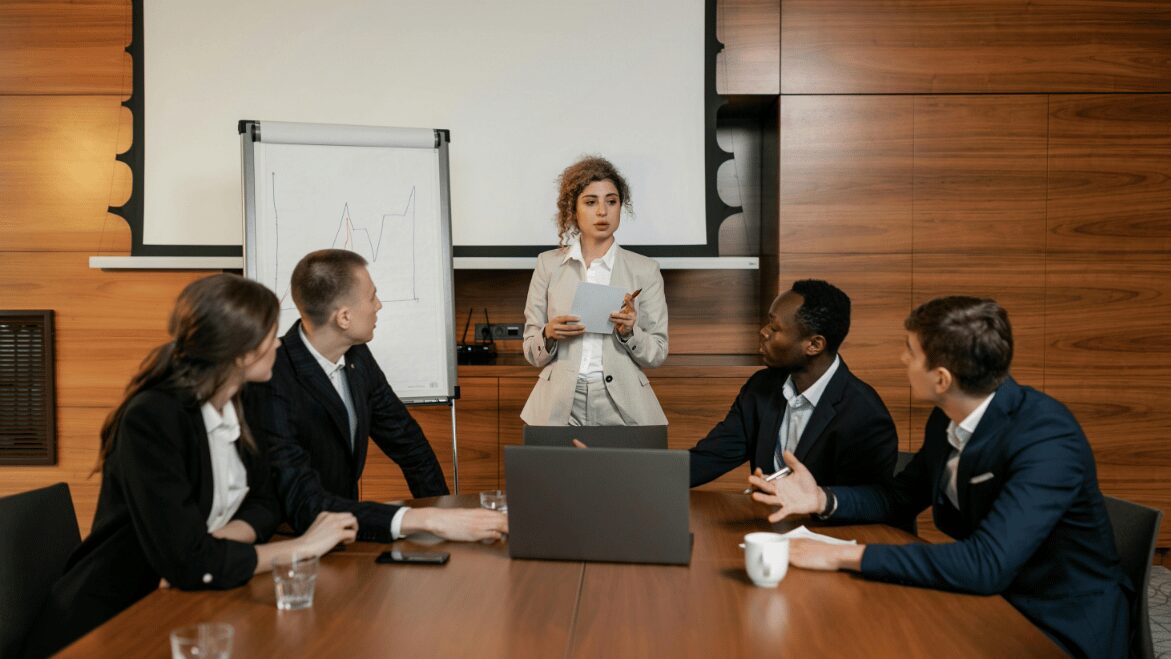 Quản trị sự thay đổi trong quá trình chuyển đổi số: Yếu tố then chốt ảnh hưởng trong doanh nghiệp