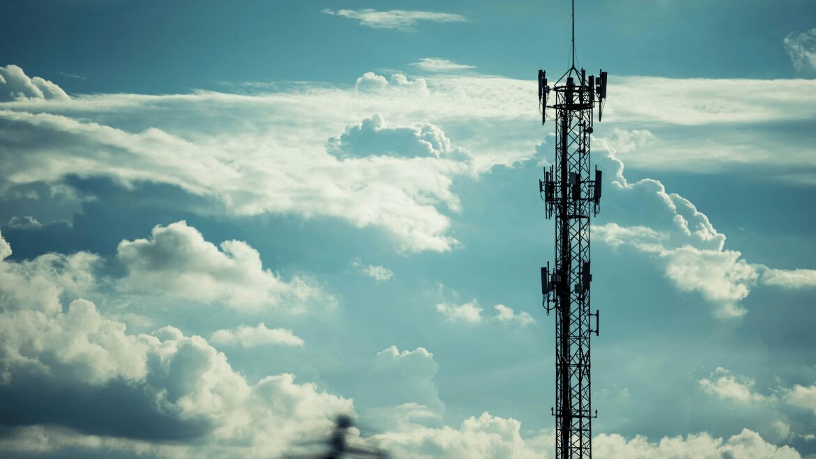 Hạ tầng công nghệ lạc hậu